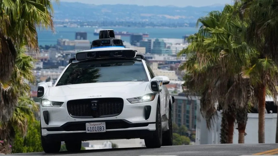California police to gain authority to ticket driverless cars starting July 1