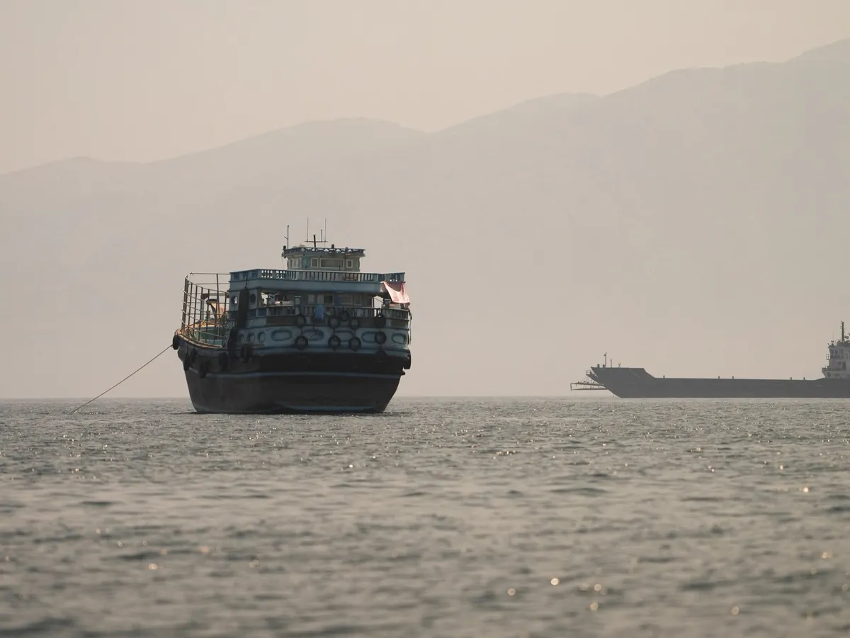 Iran basically puts a 'no trespassing' sign on the world's most important oil chokepoint