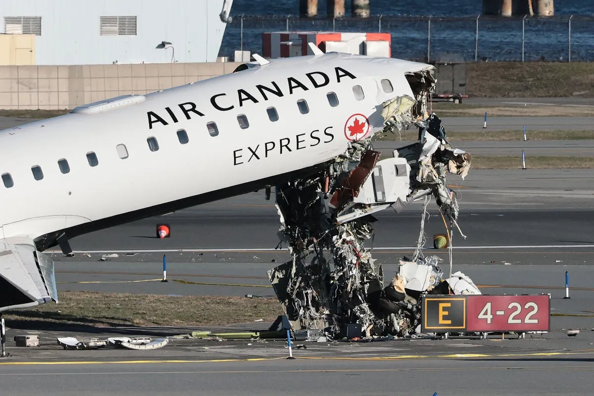 US airports keep playing 'chicken' with planes and somehow we're shocked