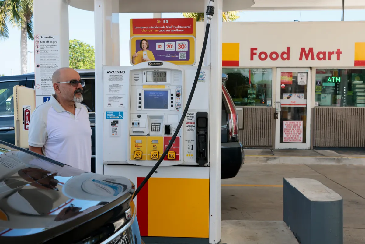 U.S. economy somehow thriving while also being at war with Iran - classic America