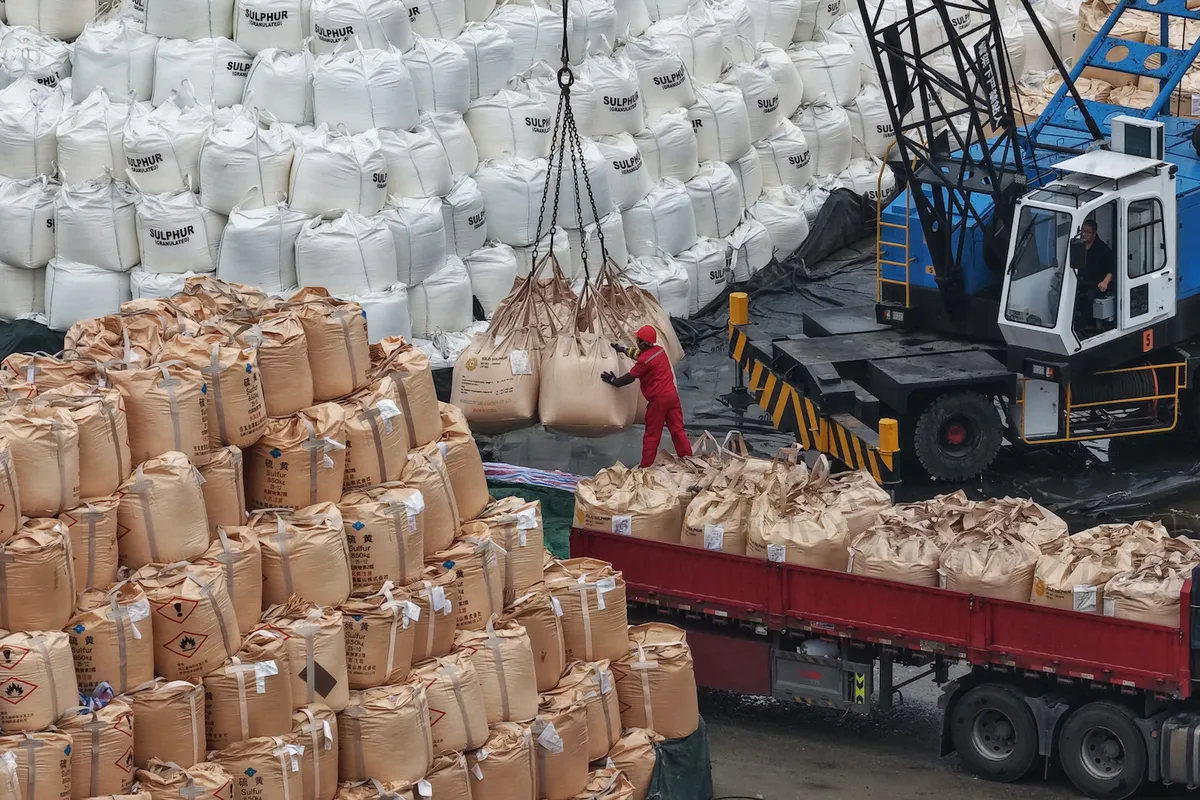 Iran conflict disrupts global sulfur supply chains, threatening fertilizer and mining industries