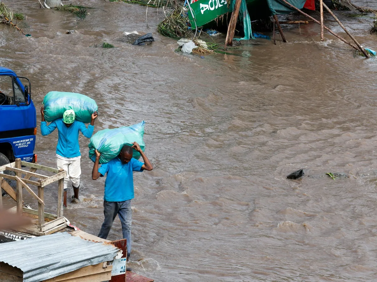 Kenya's rainy season is not playing around: floods and landslides kill at least 18