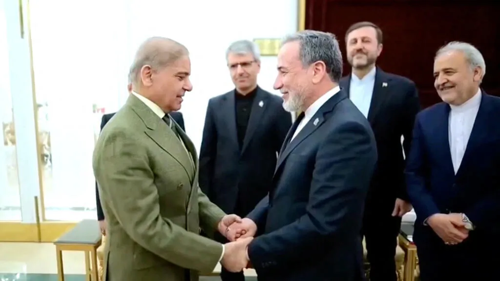 Pakistan really, really wants to be the cool kid who ends the Iran-US feud